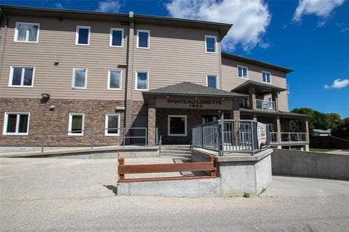 Active listing at 302-1223 Dawson Road, Lorette, MB R5K 0R9, priced at $279,999, represented by MIB Division at Royal LePage Prime