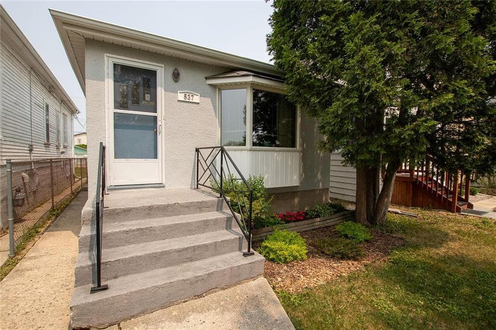 Recently sold home at 537 Cathedral Avenue, Winnipeg, MB R2W 0Y4, transacted by MIB Division at Royal LePage Prime